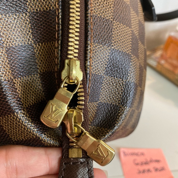 Authentic Louis Vuitton Belem MM - Picture 3 of 13